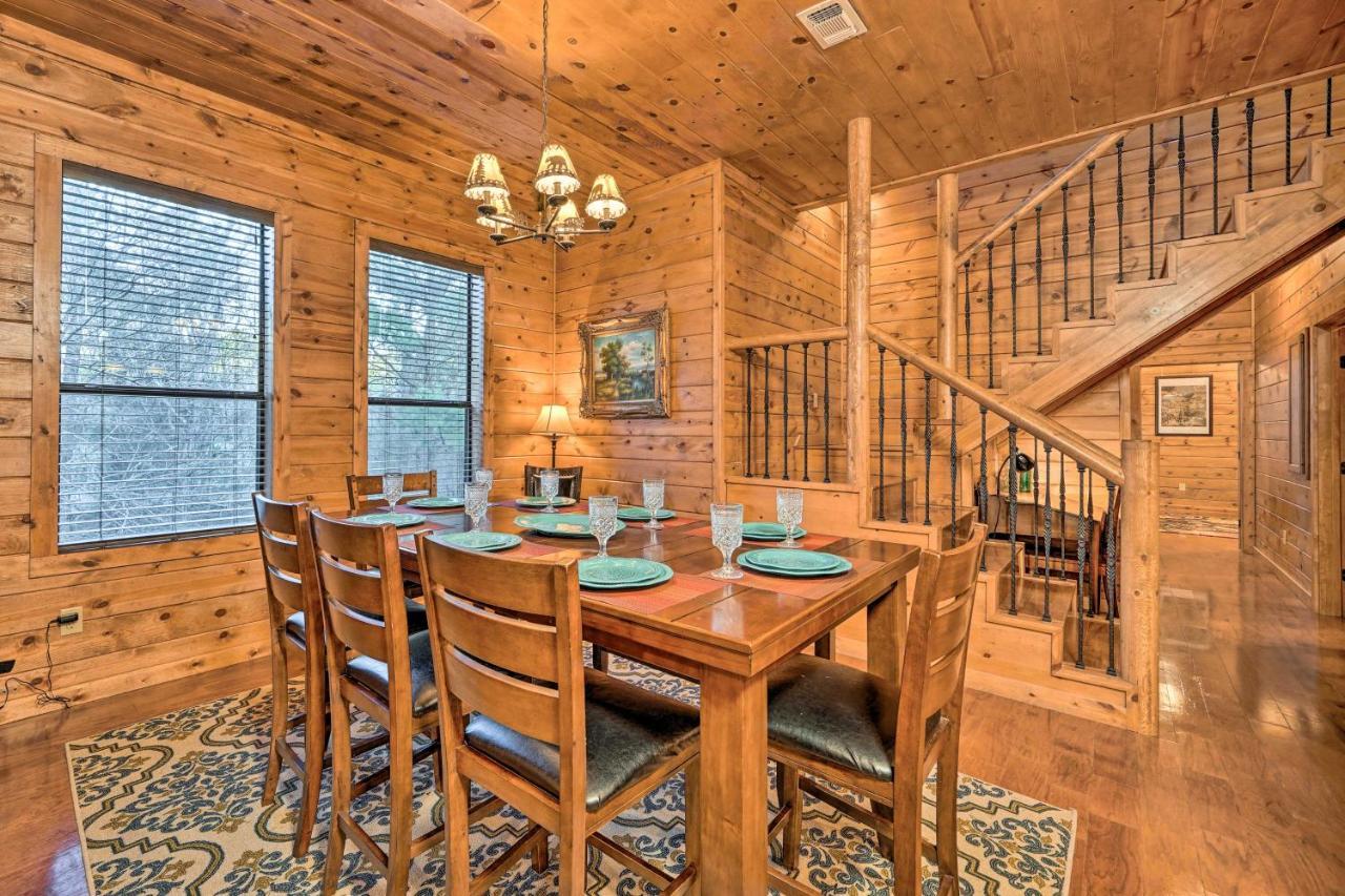 Broken Bow Cabin With Deck, Hot Tub And Fire Pit! מראה חיצוני תמונה
