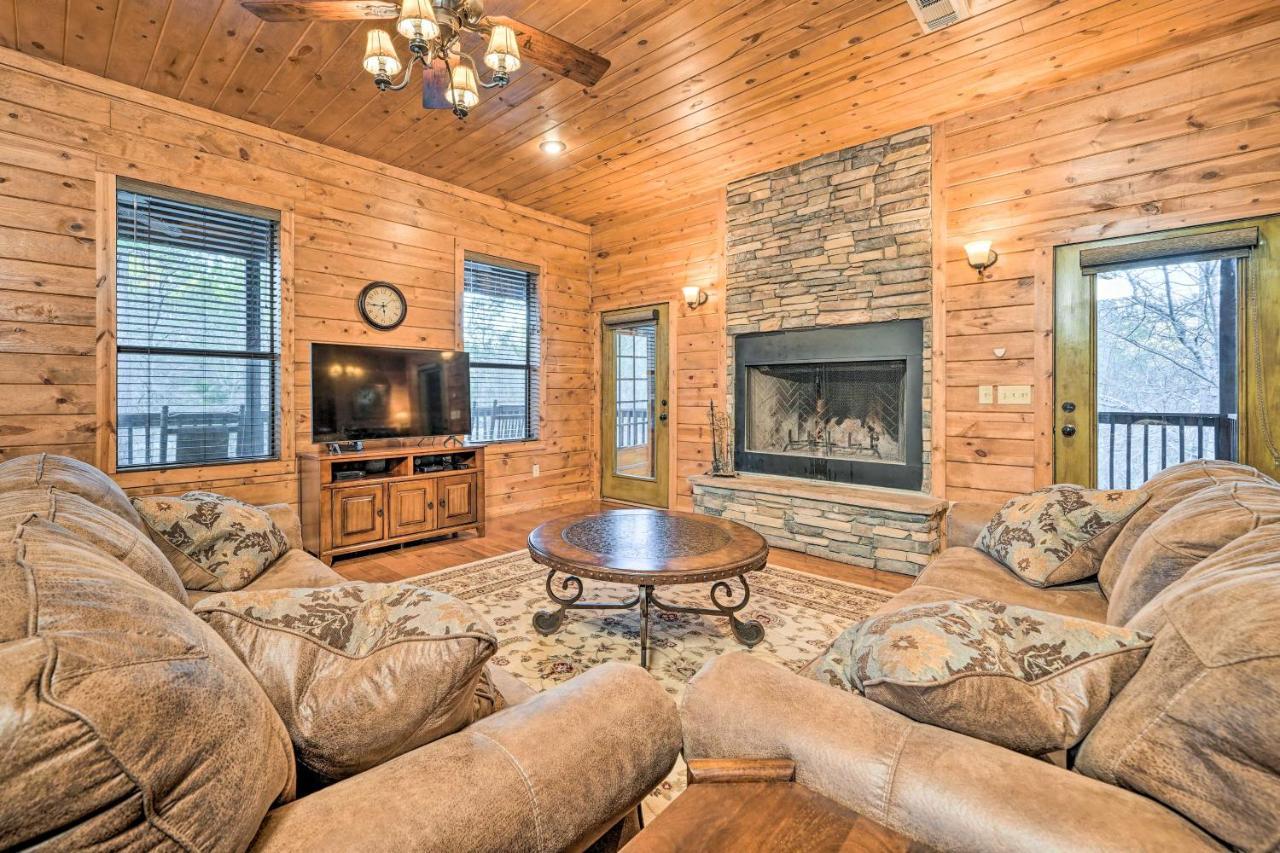 Broken Bow Cabin With Deck, Hot Tub And Fire Pit! מראה חיצוני תמונה