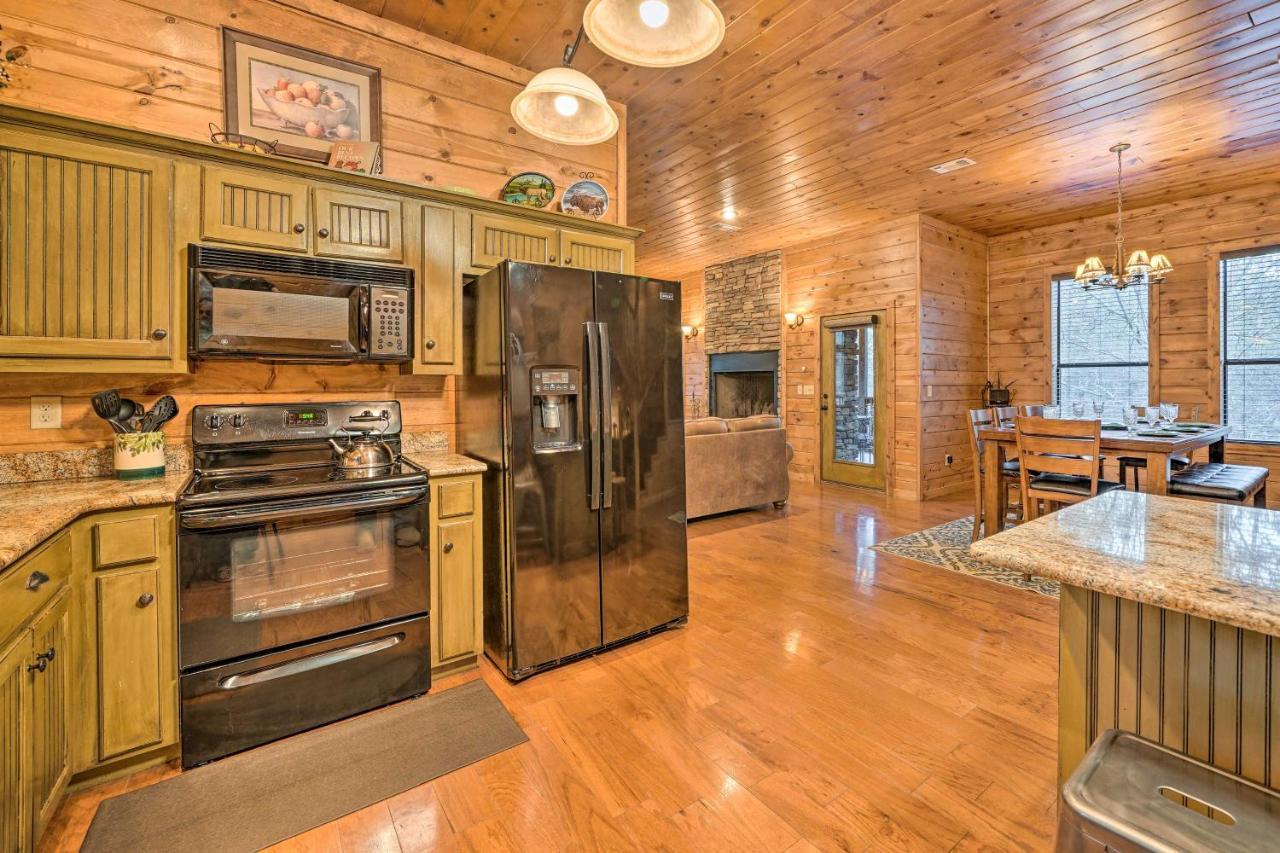Broken Bow Cabin With Deck, Hot Tub And Fire Pit! מראה חיצוני תמונה