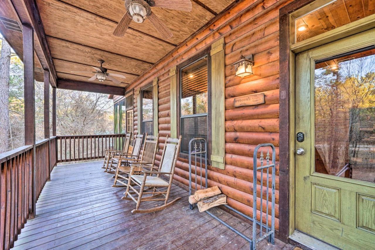Broken Bow Cabin With Deck, Hot Tub And Fire Pit! מראה חיצוני תמונה
